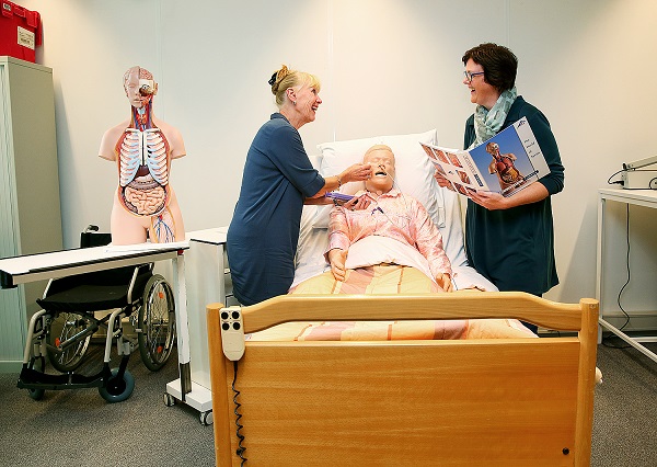 Samen voor een slimme leer- en ontwikkelomgeving. Marjan Hurkx en Bianca vd Pols