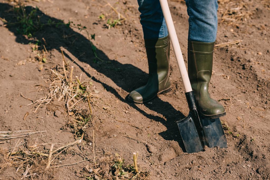 laarzen op de bouwplaats. Dag van de Bouw - Igor Vetushko